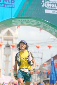 BIB: 065
                            <button type="button" onclick="openModal(21761628)" class="btn btn-primary btn-sm float-right btn-popup" data-toggle="modal" data-target=".modal-high-quality">
                        <i class="fas fa-shopping-cart"></i> Add to Cart
                    </button>
                                            <button type="button" onclick="isThisMe(21761628, true)" class="btn btn-success btn-sm float-right btn-popup btn-isme hidden" data-toggle="tooltip" data-placement="bottom" title="นี่คือรูปของคุณใช่ไหม คลิกที่นี่เพื่อเอาเข้าอัลบั้ม">
                        <i class="fas fa-plus"></i> Add to album
                    </button>
                    <button type="button" onclick="isThisMe(21761628, false)" class="btn btn-warning btn-sm float-right btn-popup btn-isnotme hidden">
                        <i class="fas fa-ban"></i> Remove from album
                    </button>